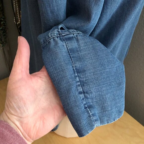 Bella Dahl Shirttail Button Down Worn Well Tencel - Picture 7 of 9